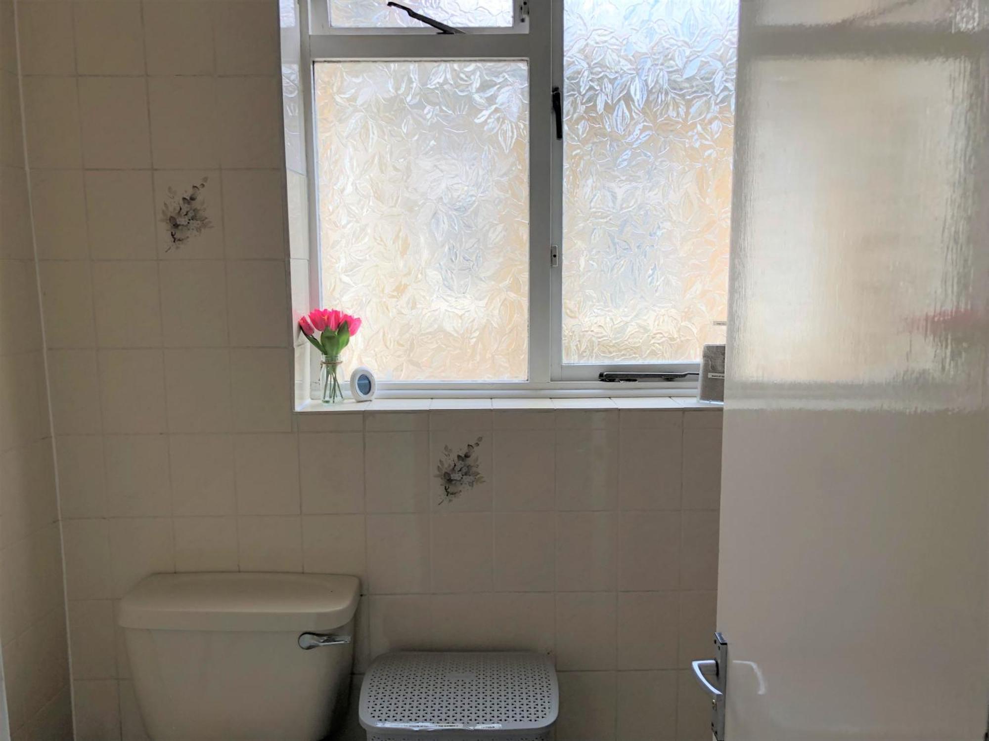 Spacious West London 2 Bedroom Apartment ภายนอก รูปภาพ